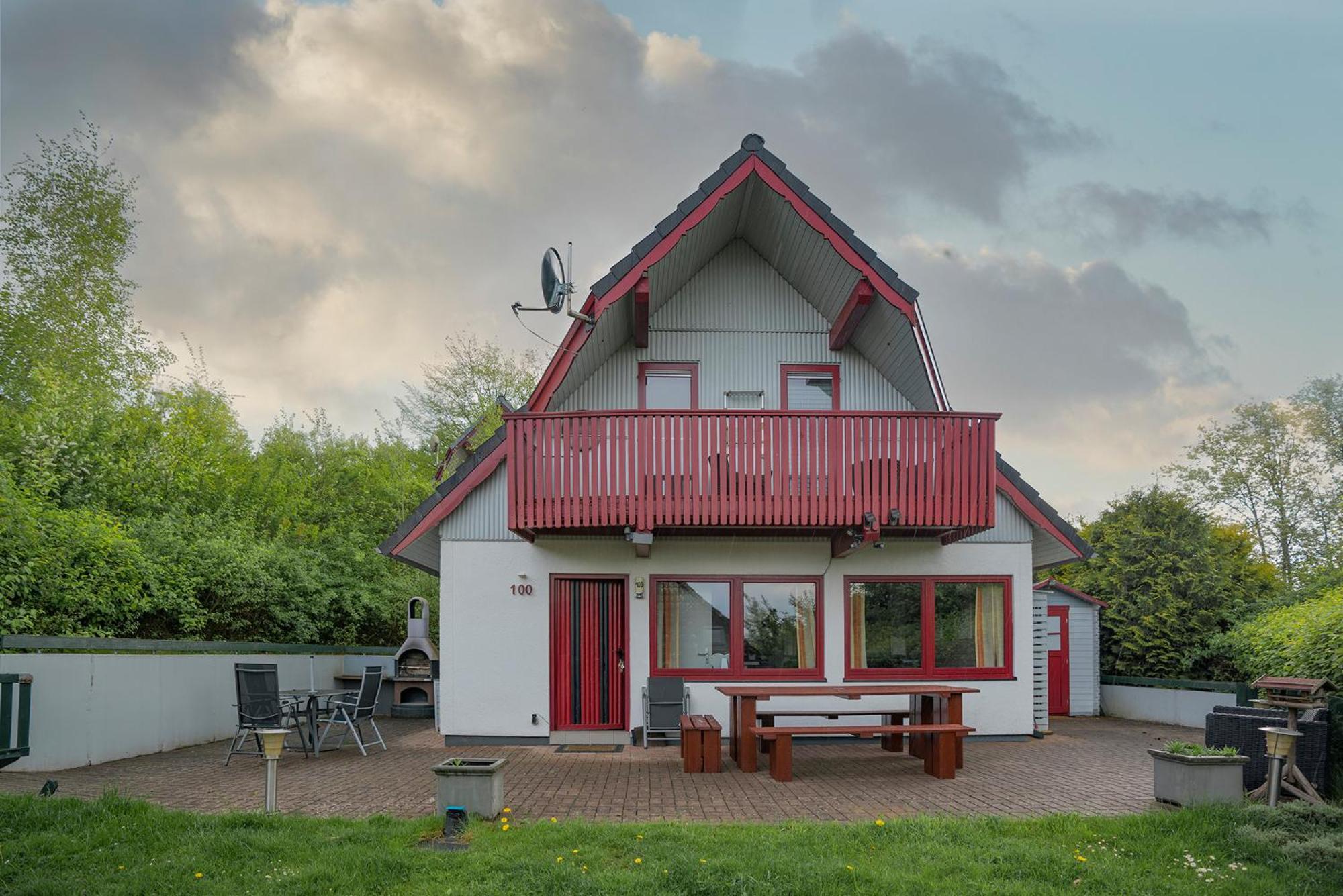 Fh "Baeren Ecke" Am See Im Hessischen Bergland Kirchheim  Esterno foto